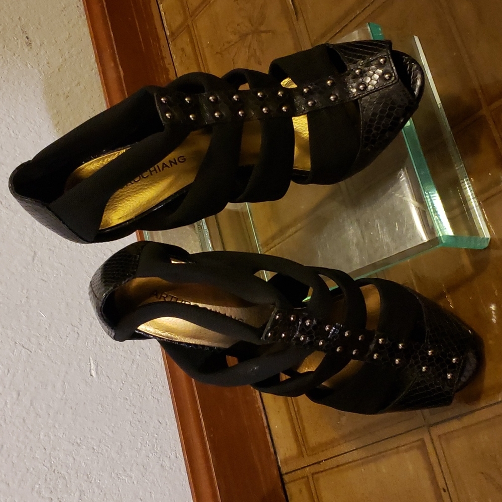 Ladies Shoes